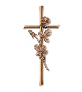 Foto van Bronzen kruis met roos